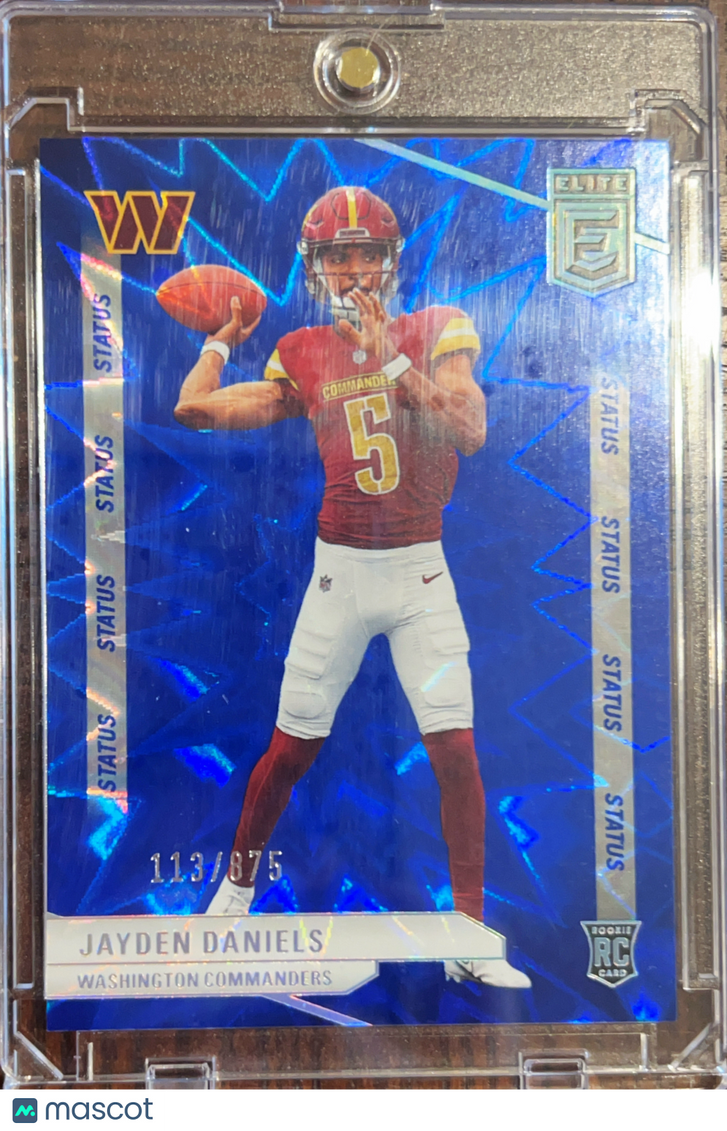 2024 Panini Donruss Elite Football Status Jayden Daniels #165 Blue /875 RC