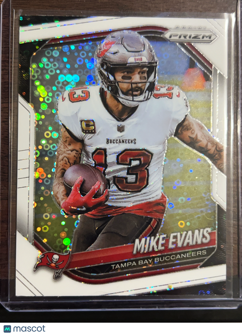 2025 Panini Prizm Mike Evans #225 White Sparkle