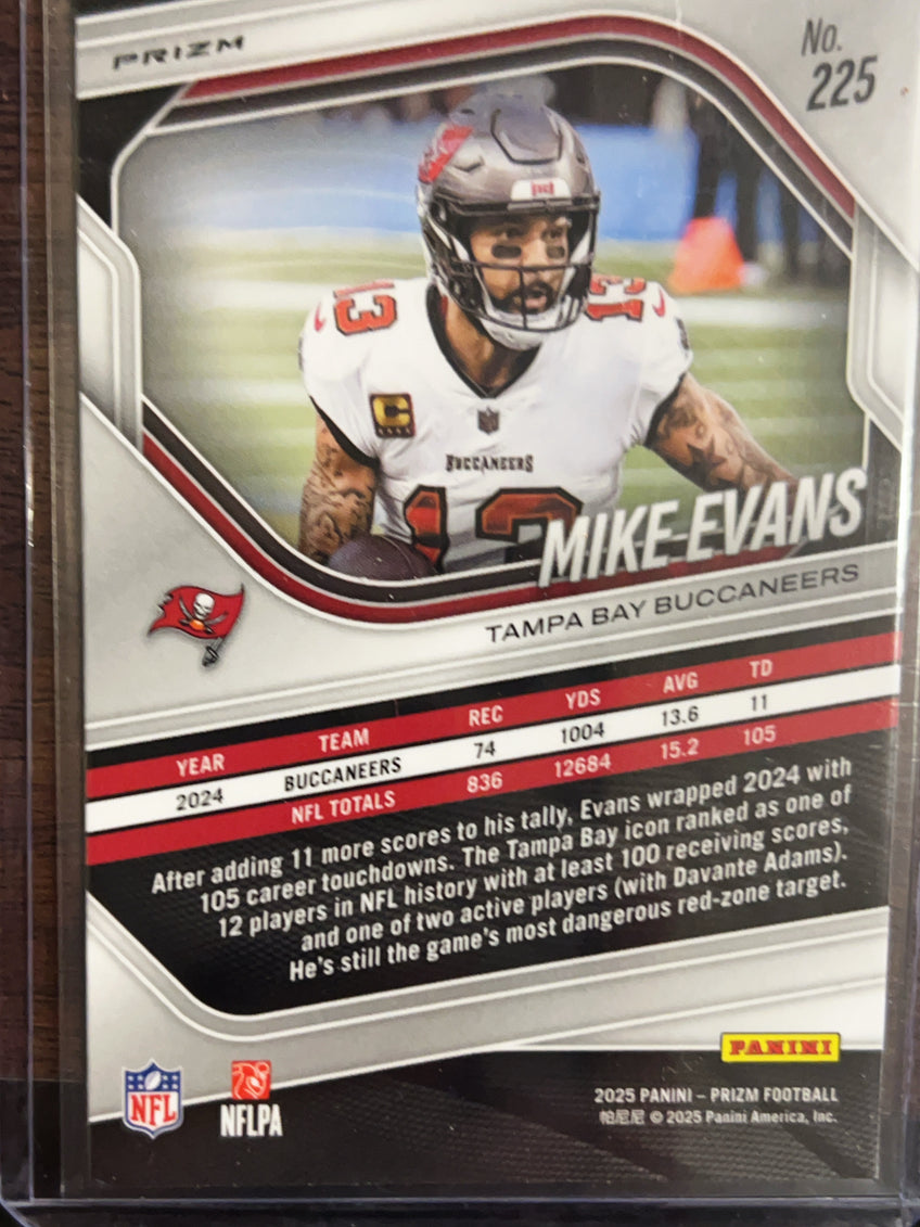 2025 Panini Prizm Mike Evans #225 White Sparkle
