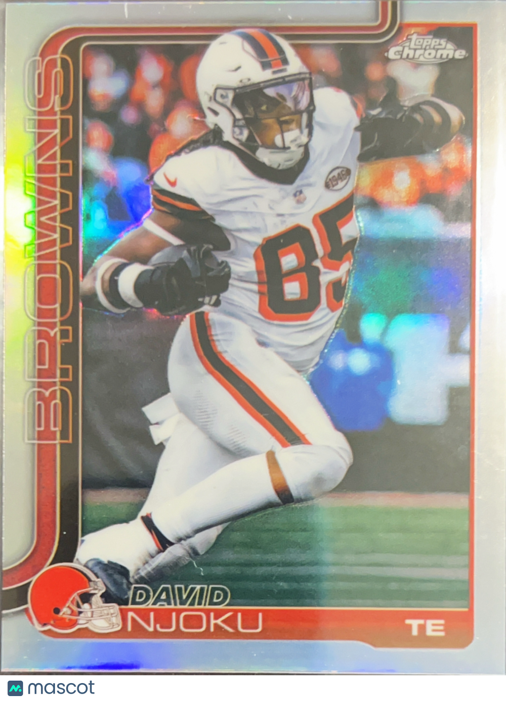 2025 Topps Chrome David Njoku #69 Refractor