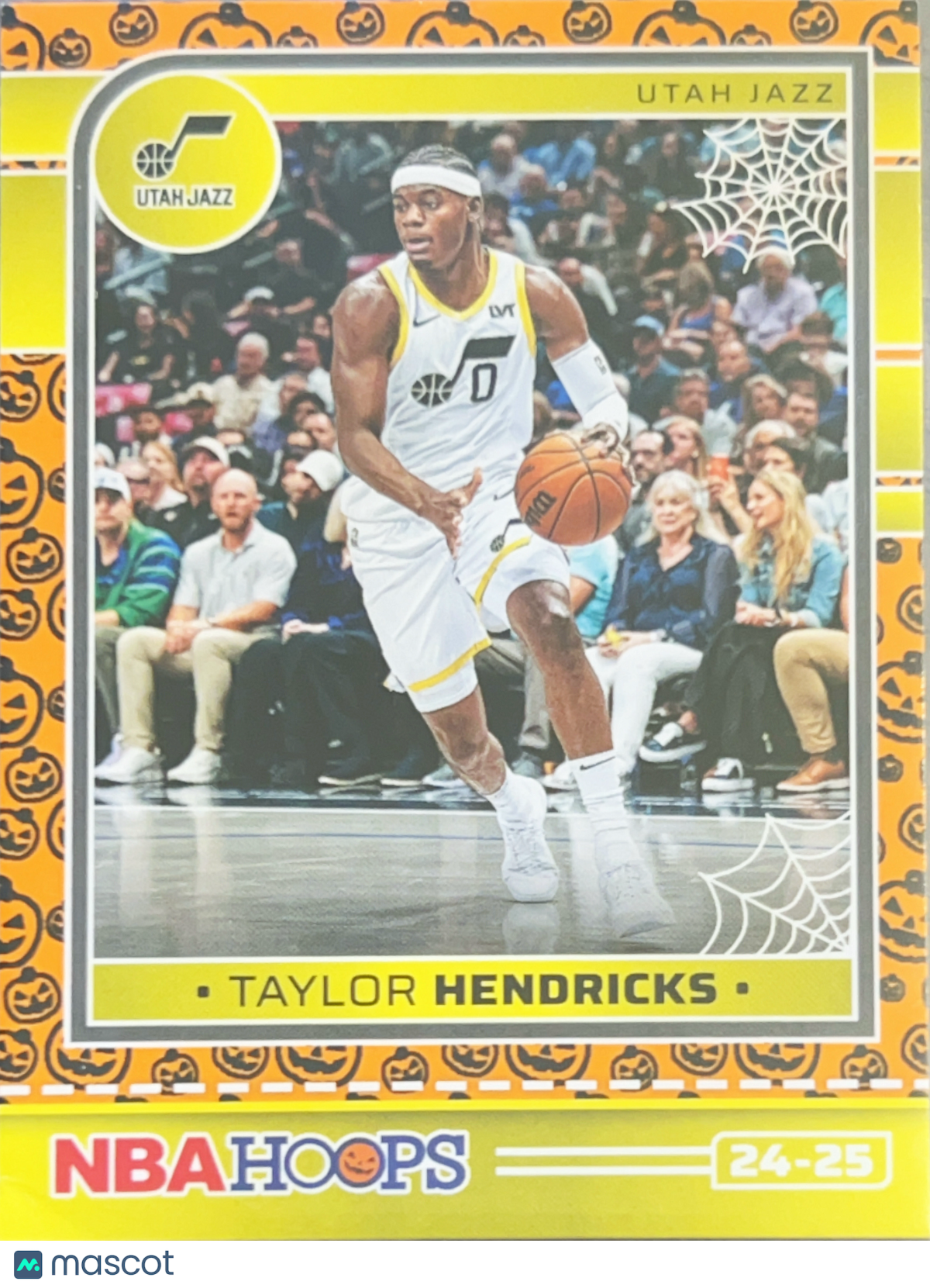 2025 Panini NBA Hoops Haunted Hoops Taylor Hendricks #87 Orange Pumpkin
