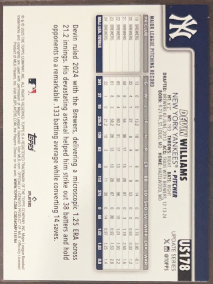 2025 Topps Update Series Devin Williams #US178 Diamante