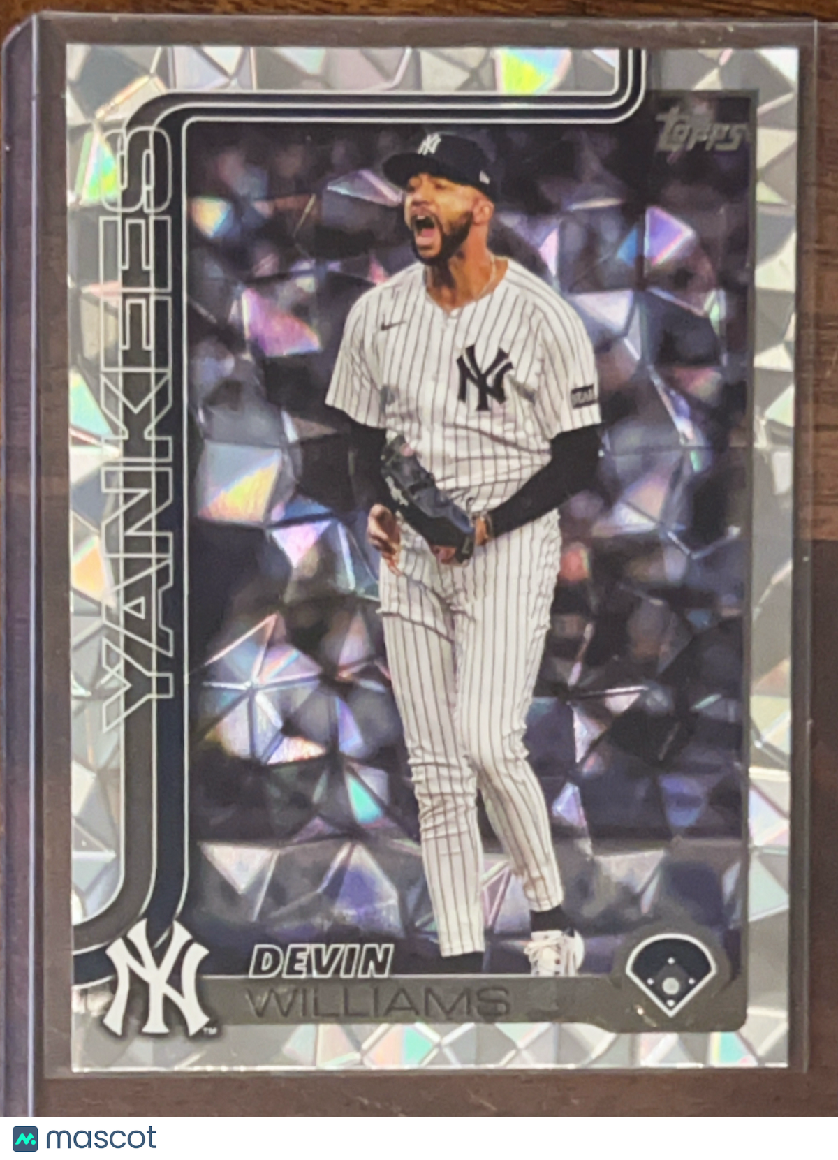 2025 Topps Update Series Devin Williams #US178 Diamante
