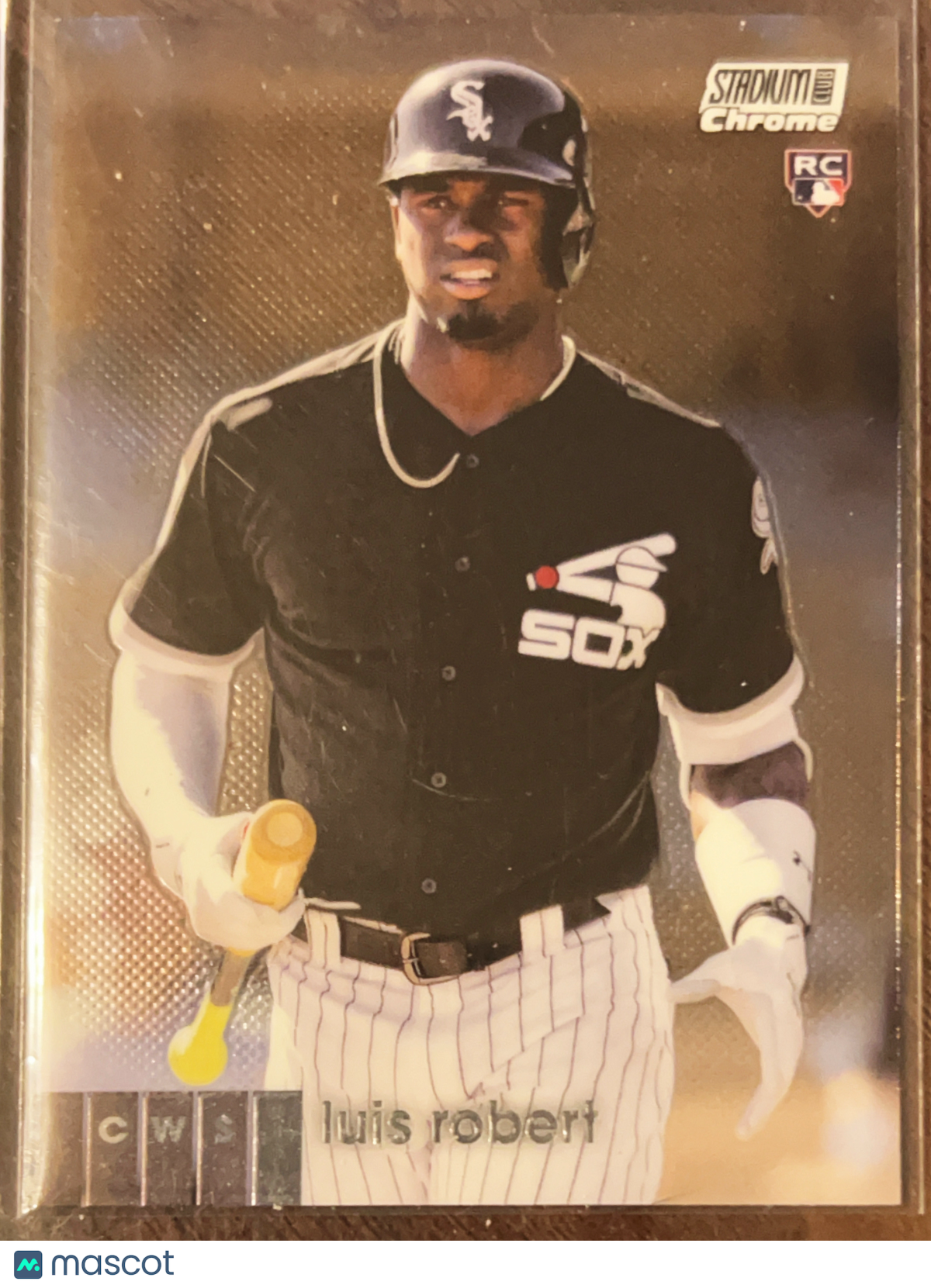2020 Topps Stadium Club Chrome Luis Robert #289 /30 RC.